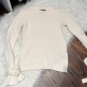 BANANA REPUBLIC Merino Wool Sweater with Ruffle Cuffs